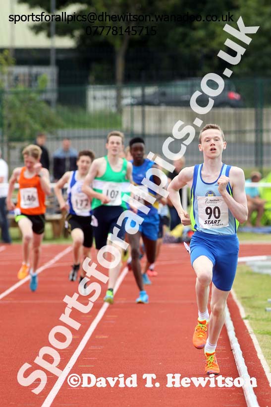 Boys under-15s 800 metres, Northern Under-13s, U-15s and 17s Championships. Photo: David T. Hewitson/Sports for All Pics